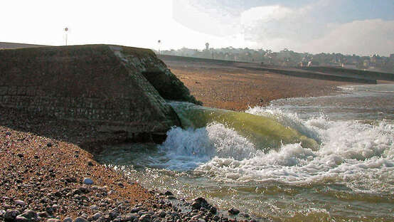 Sea outlet of the Saâne river (France)