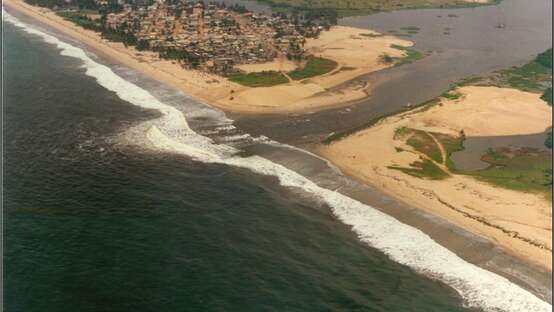 The Comoe outlet at Grand Bassam (Ivory Coast) 