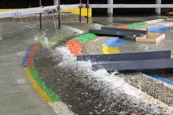 ... and overtoppings measurements | Artelia hydraulics