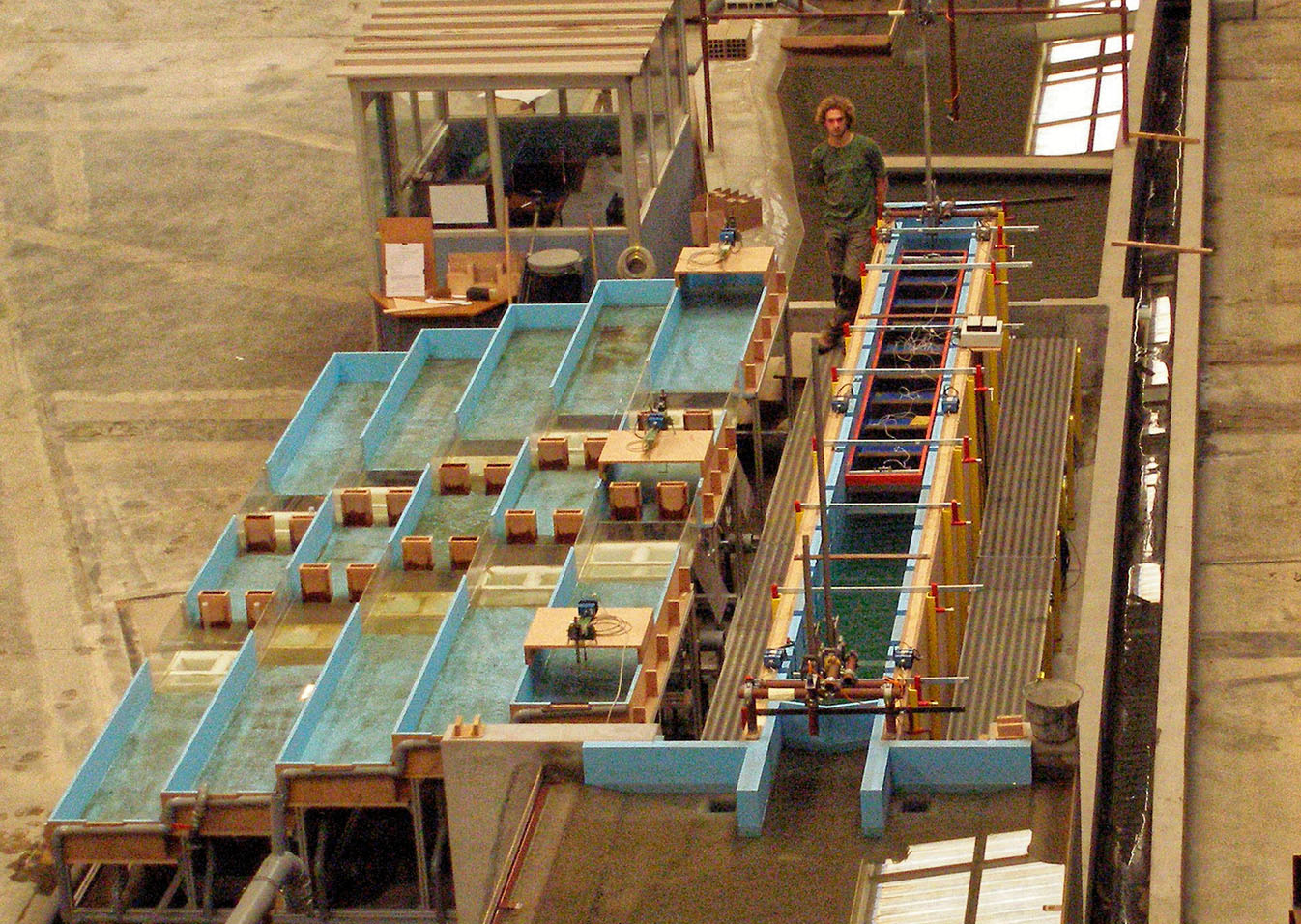 Model of a lock on the Seine-Nord Europe Canal (2007) | Artelia Hydraulics