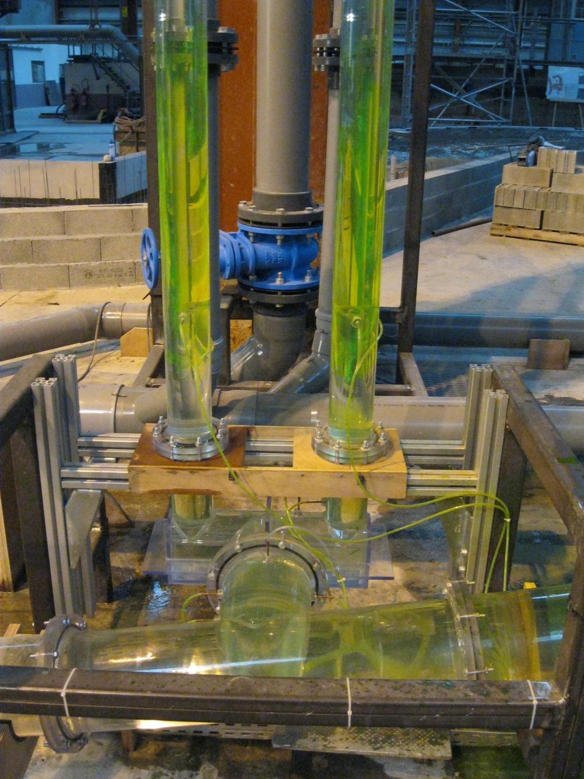 Model of the surge shaft at the Venda Nova III hydropower scheme | Artelia Hydraulics