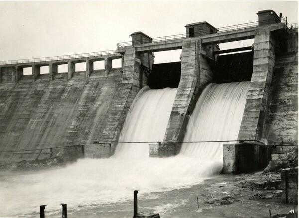 Existing dam in overflow conditions